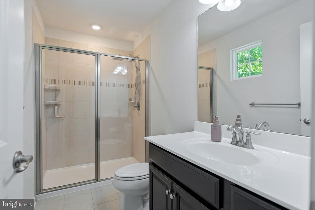 321 KENJAMIN COURT
