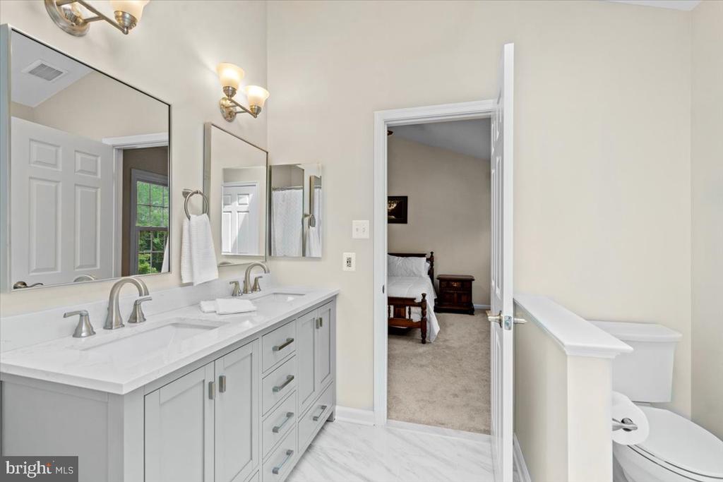 10824 EBERHARDT DRIVE