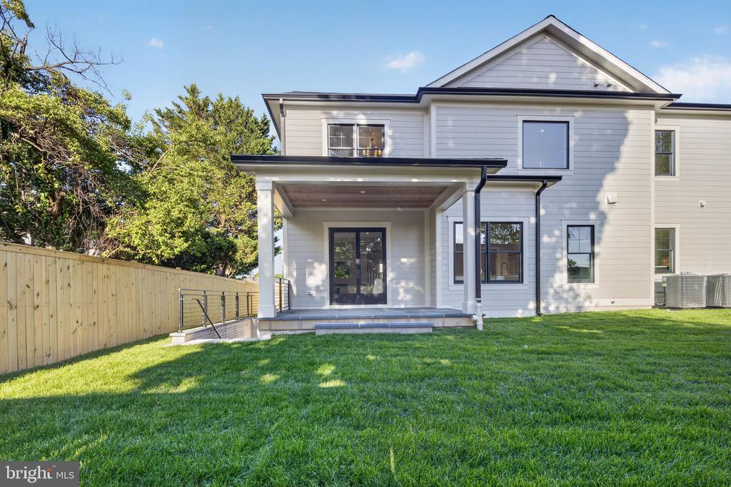 8722 EWING DRIVE