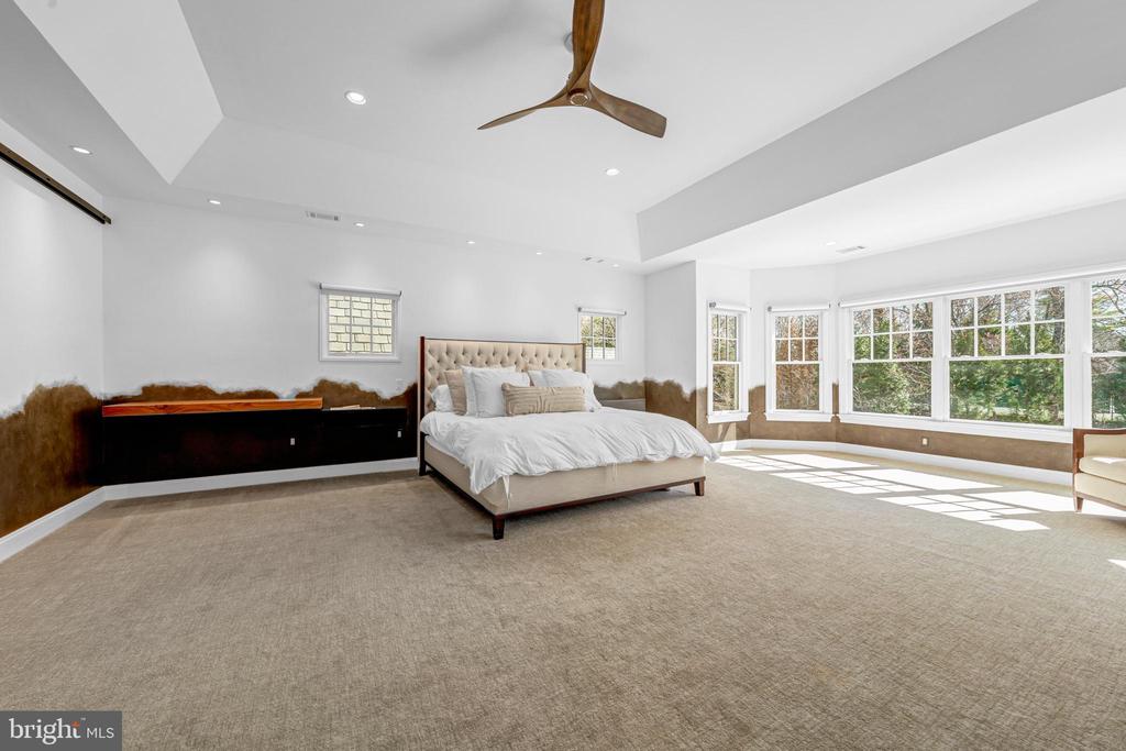 10021 COUNSELMAN ROAD