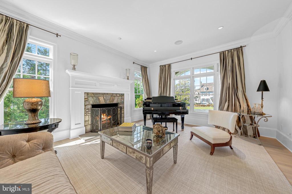 10021 COUNSELMAN ROAD