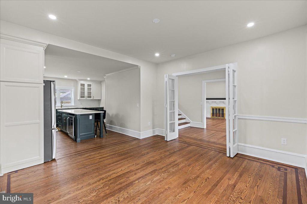215 BROWNING ROAD