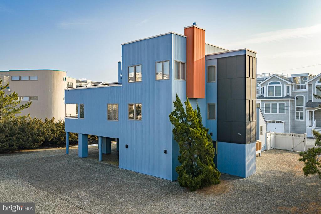 1087 LONG BEACH A