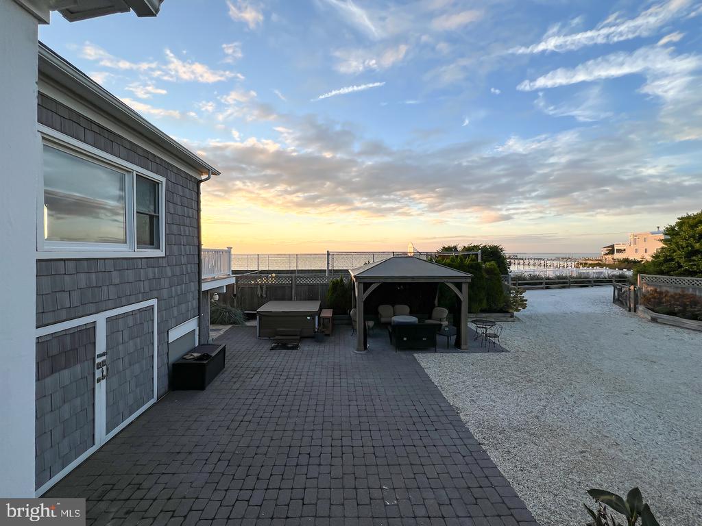 5000 W BAY TERRACE