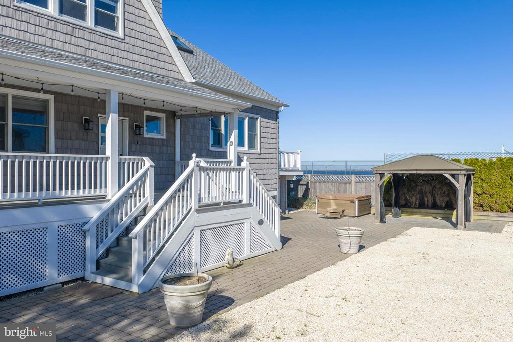 5000 W BAY TERRACE