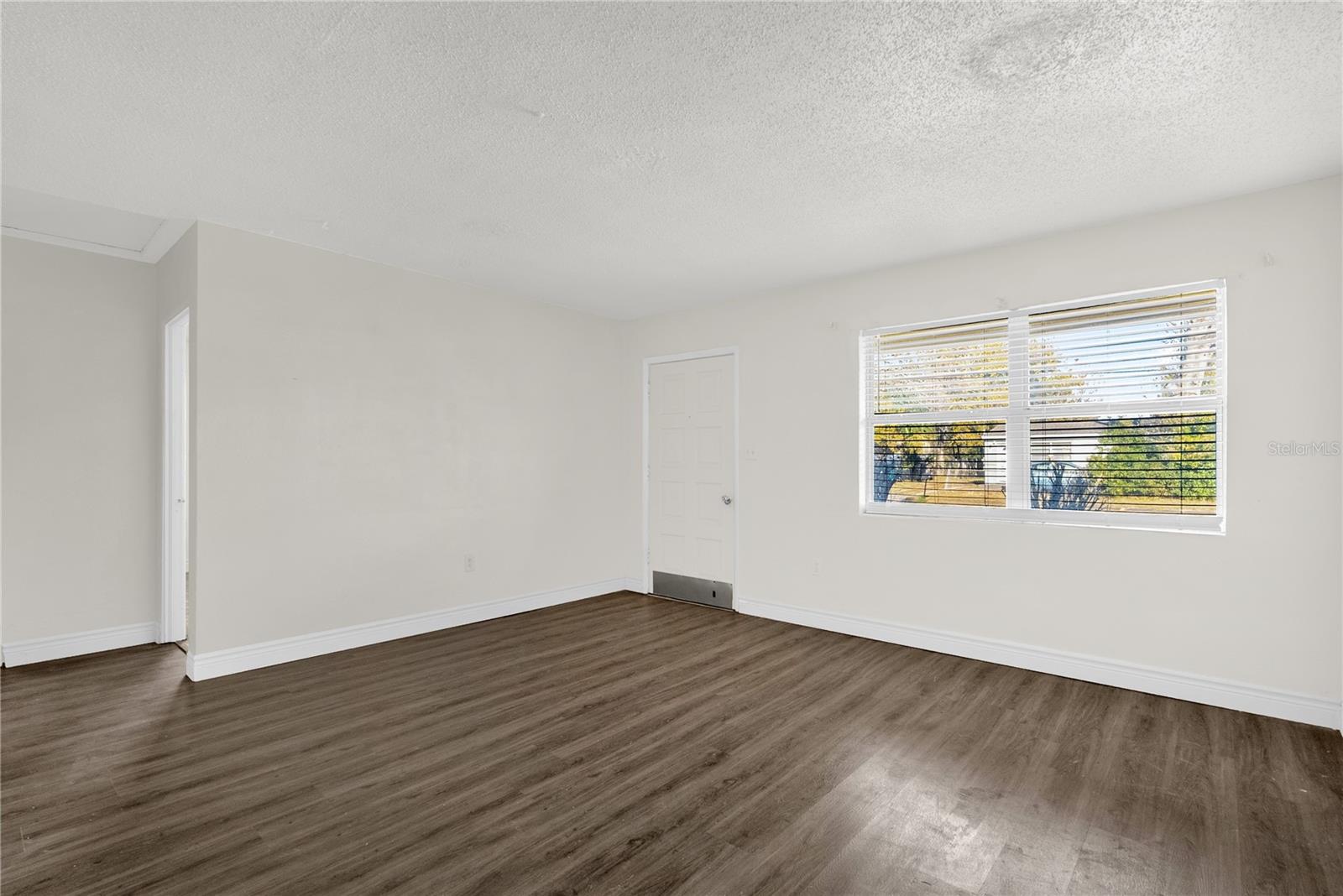 1804 RILEY AVE