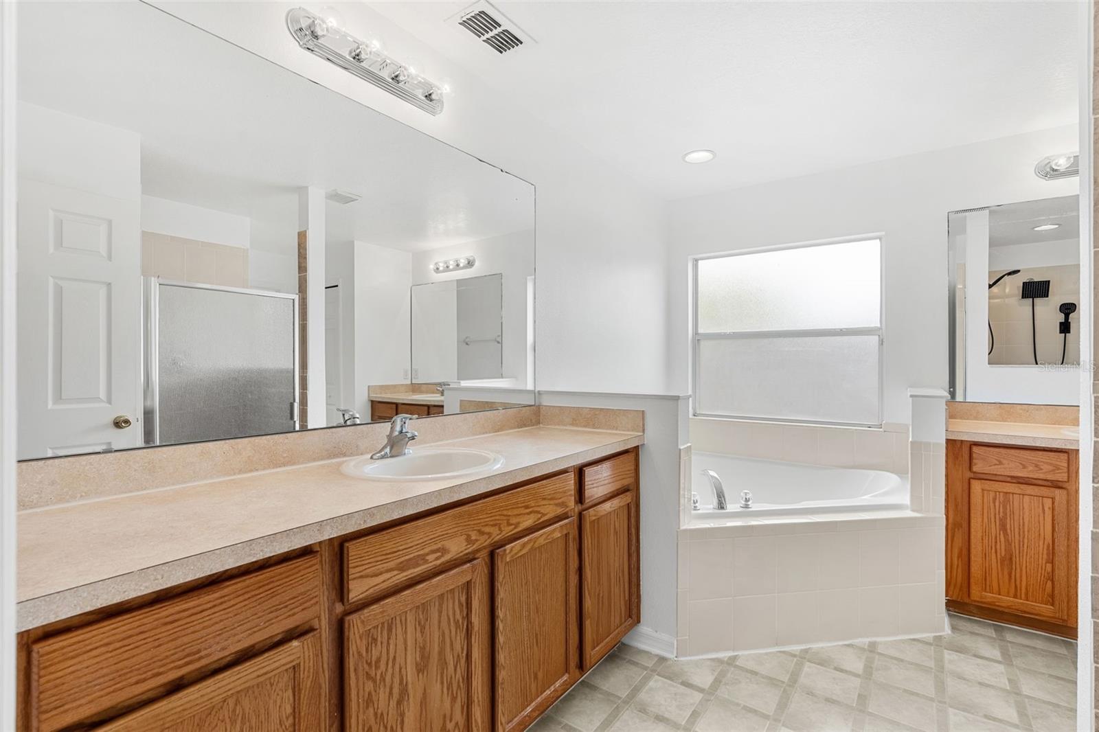 13616 HIDDEN FOREST CIR