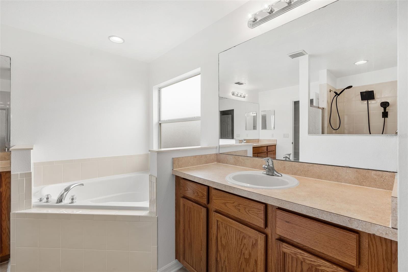 13616 HIDDEN FOREST CIR