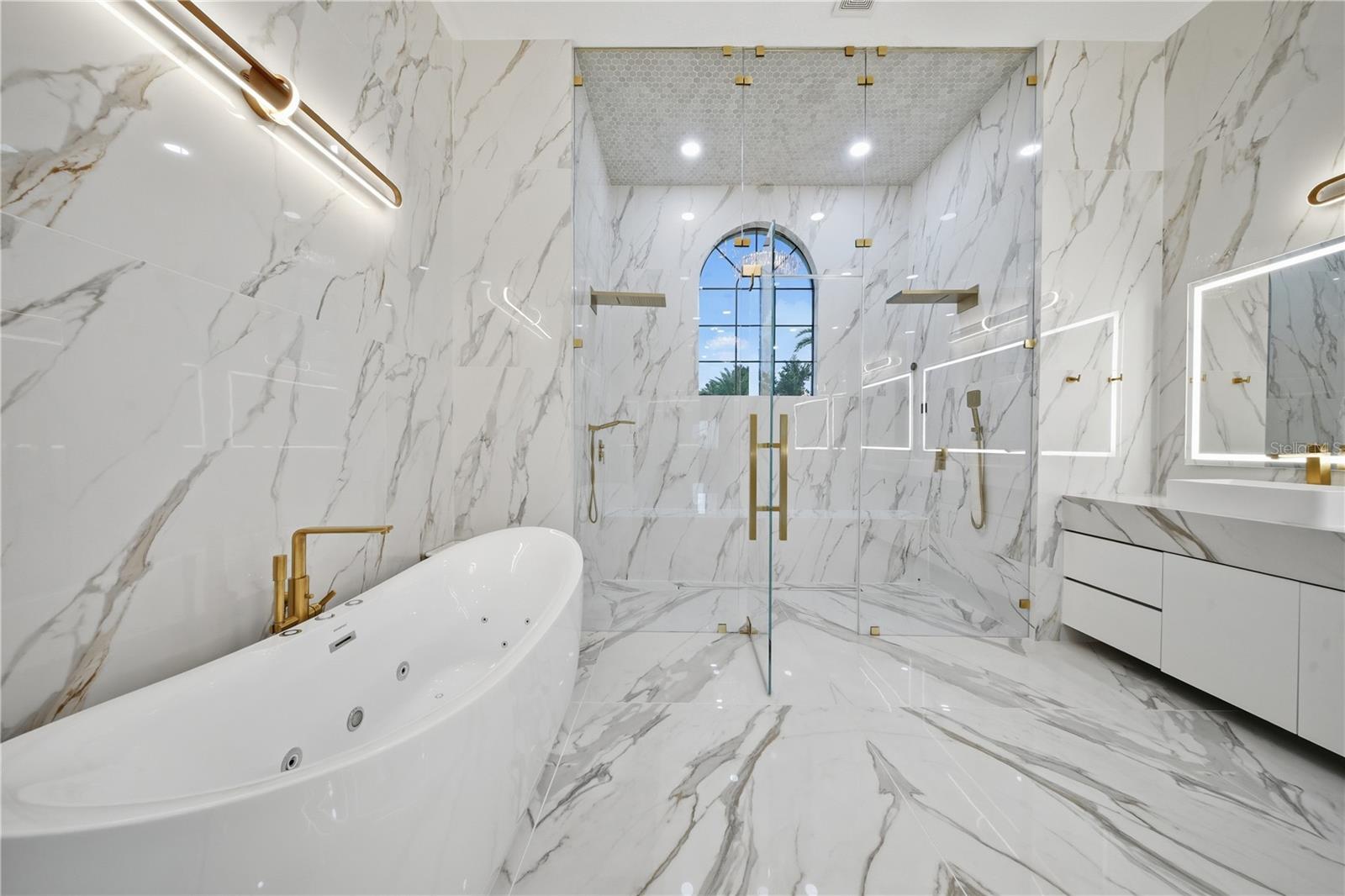 4303 ISABELLA CIR