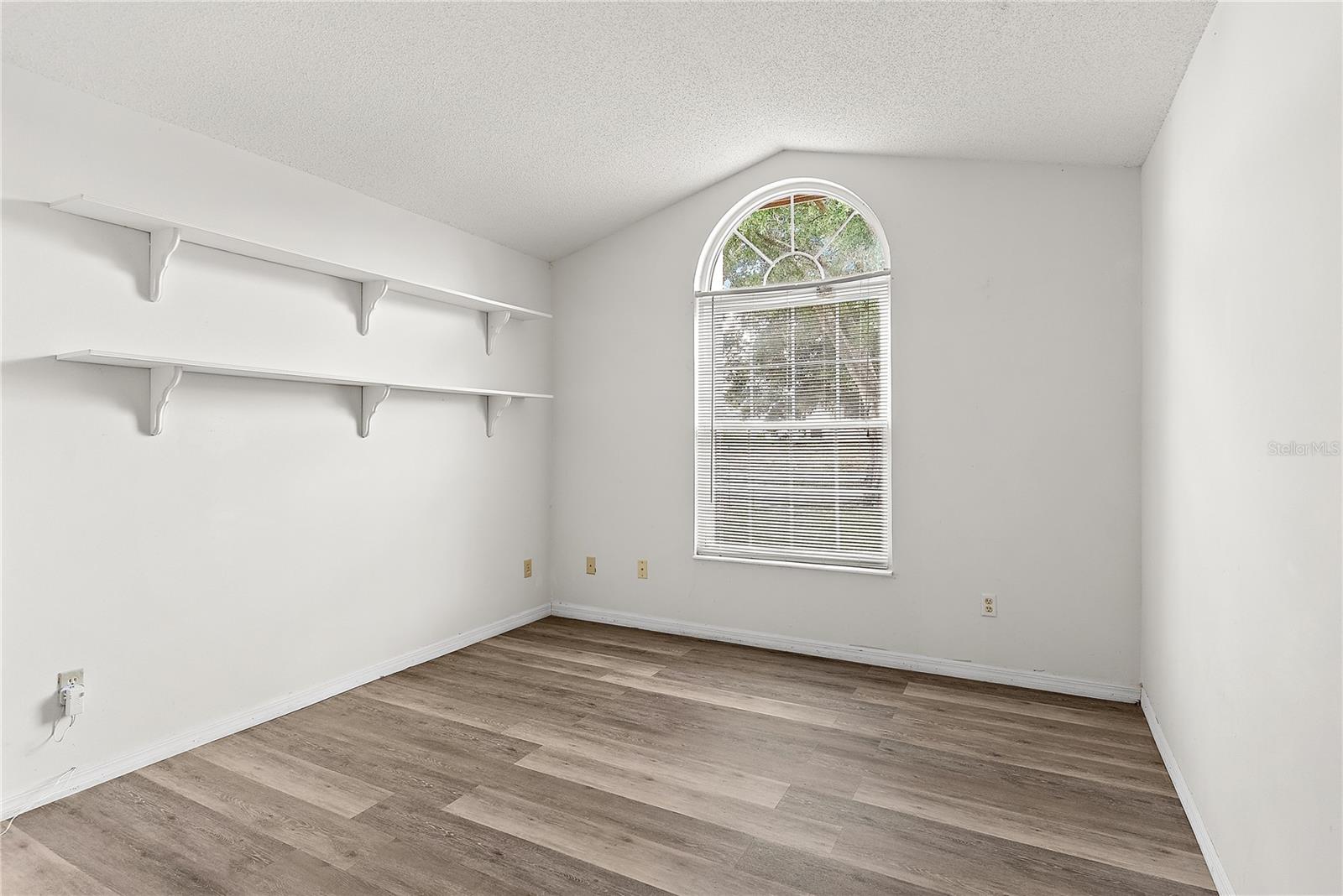49 GRAND JUNCTION BLVD