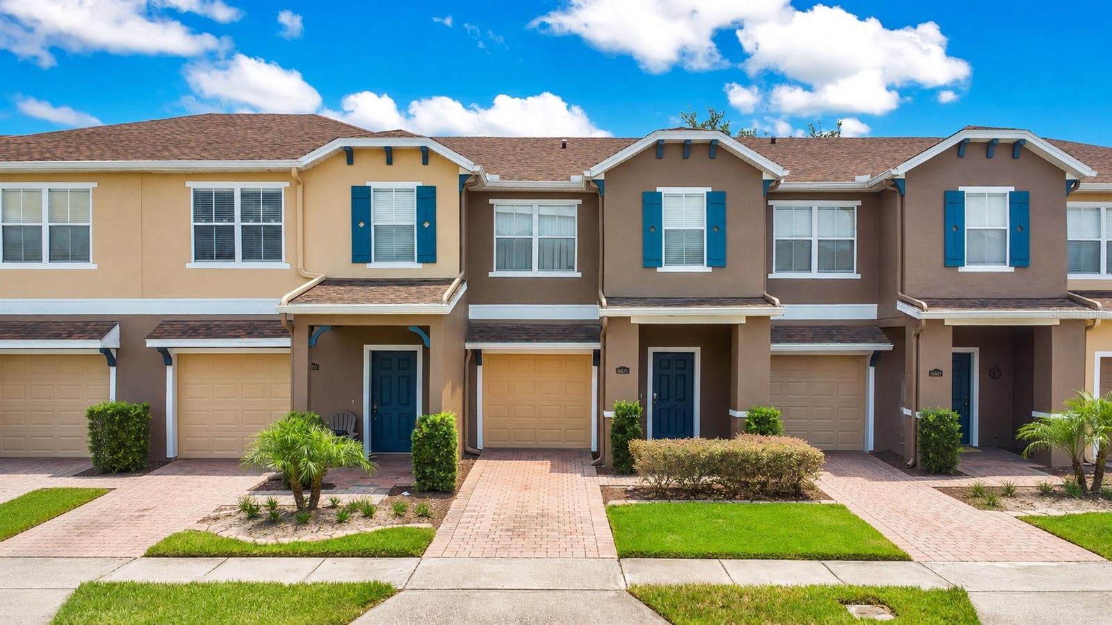 16571 CEDAR CREST DR