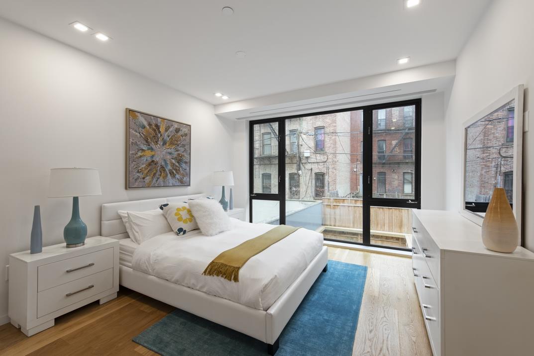 548 Lafayette Avenue 2-B