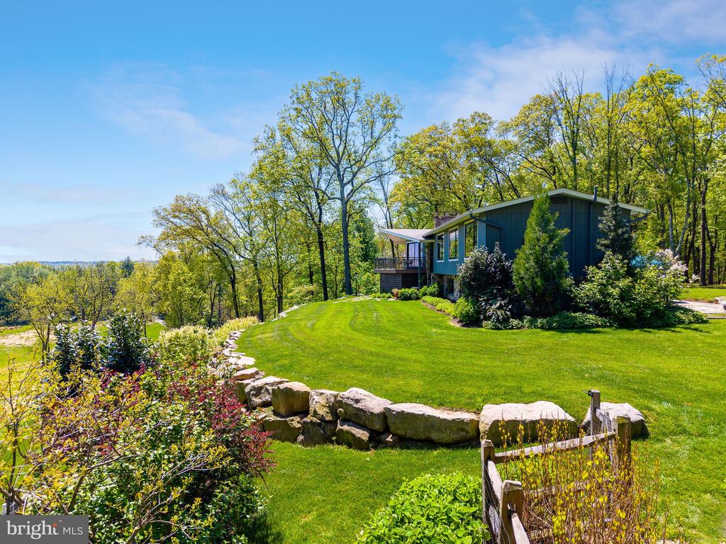 7031 PHILLIPS MILL ROAD