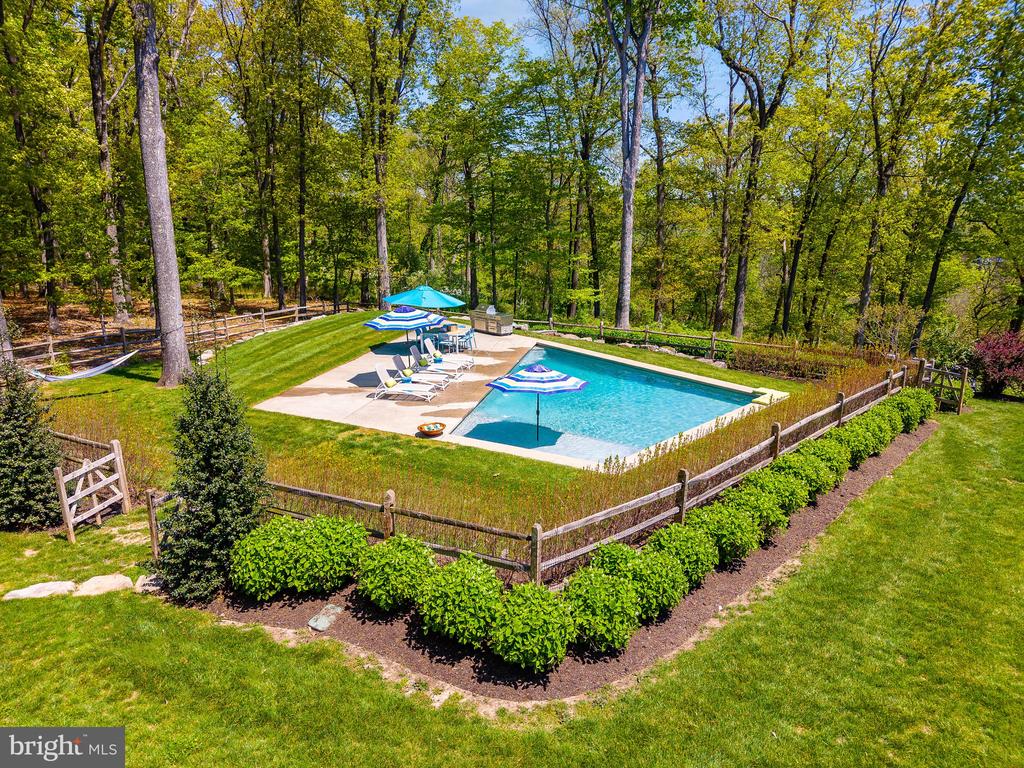 7031 PHILLIPS MILL ROAD