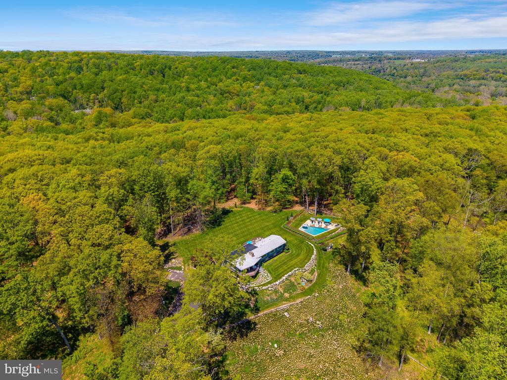 7031 PHILLIPS MILL ROAD