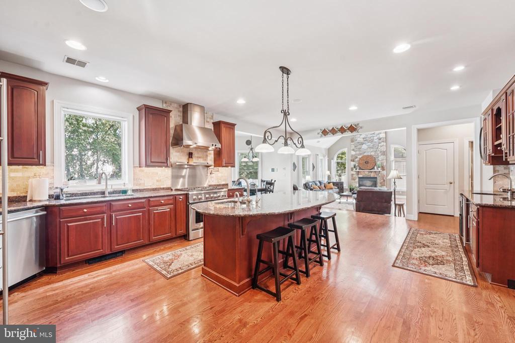 6139 PALOMINO DRIVE