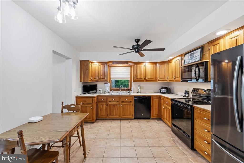 163 MULBERRY LANE