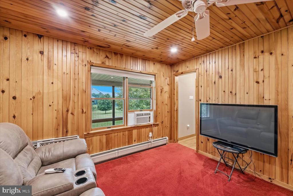 163 MULBERRY LANE