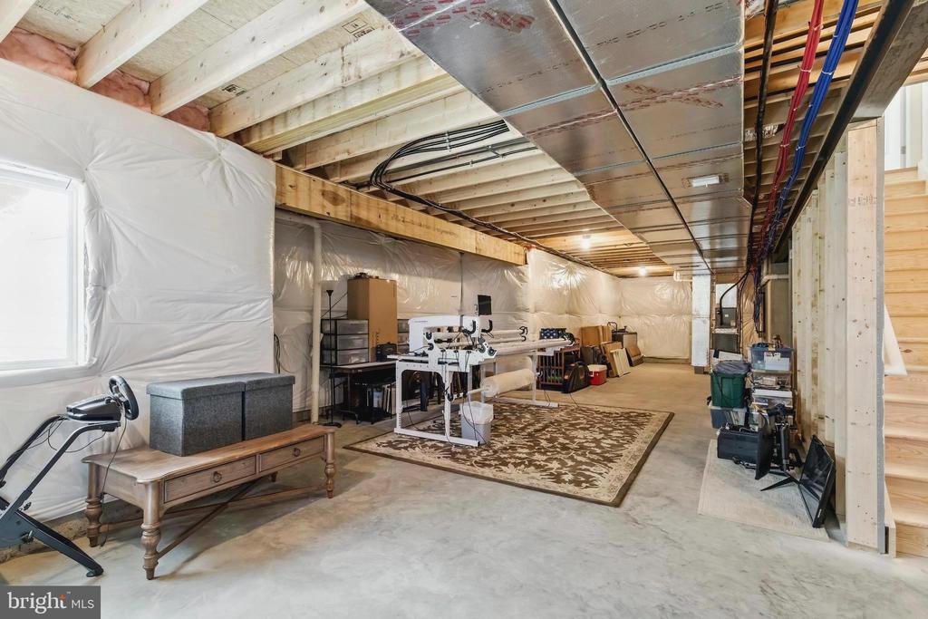 2638 Hollow View Dr