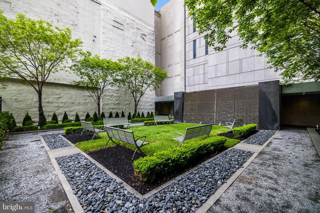 1414 S Penn Sq #Ph1a