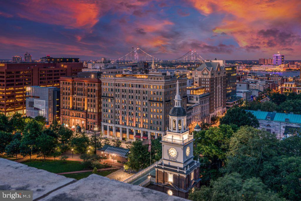 150 S INDEPENDENCE MALL W 720