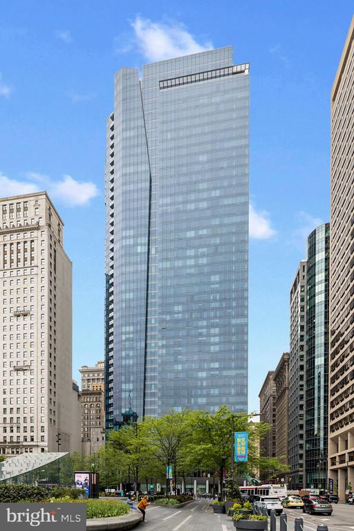 1414 S PENN SQUARE 14E
