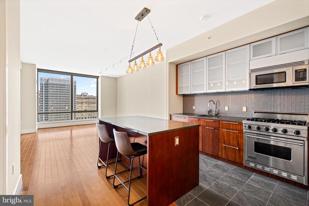 1414 S PENN SQUARE 14E