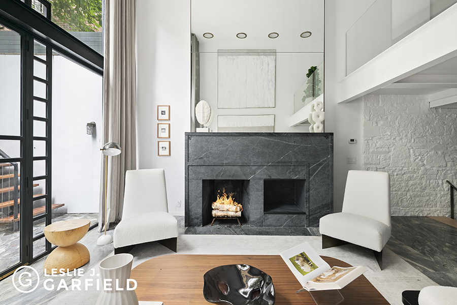 75 Bedford Street House