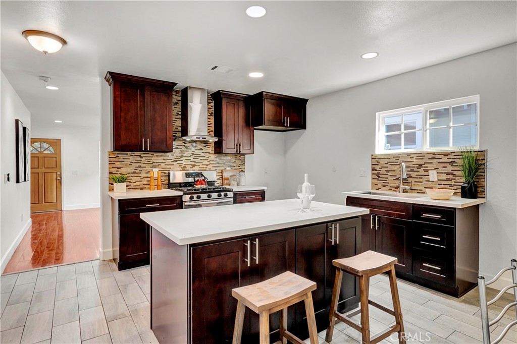 1640 E 64th Street