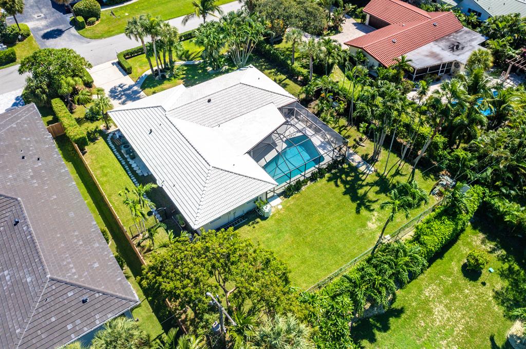 2201 Banyan Road