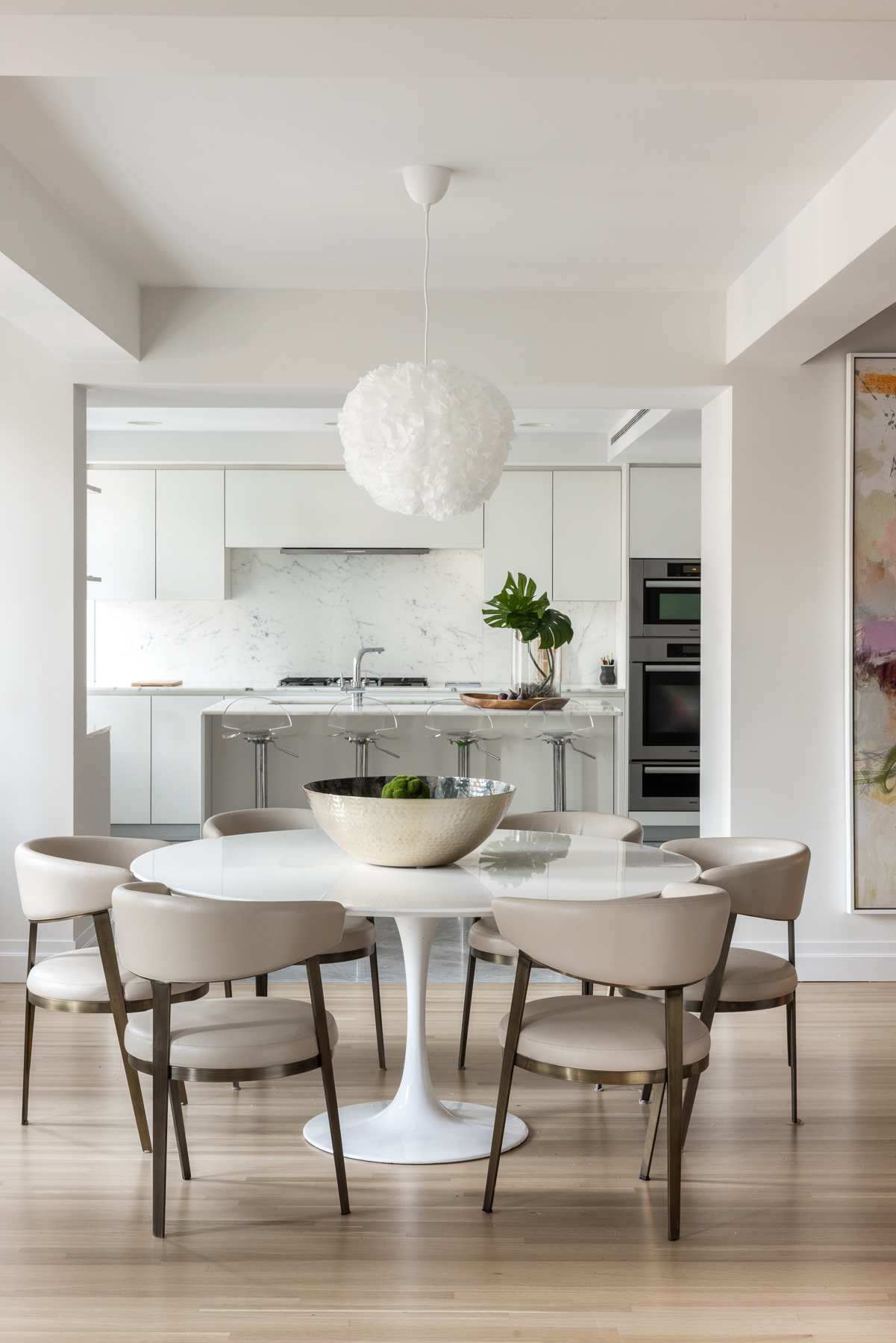 737 PARK Avenue Unit: 16E