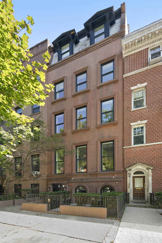 38 Monroe Place