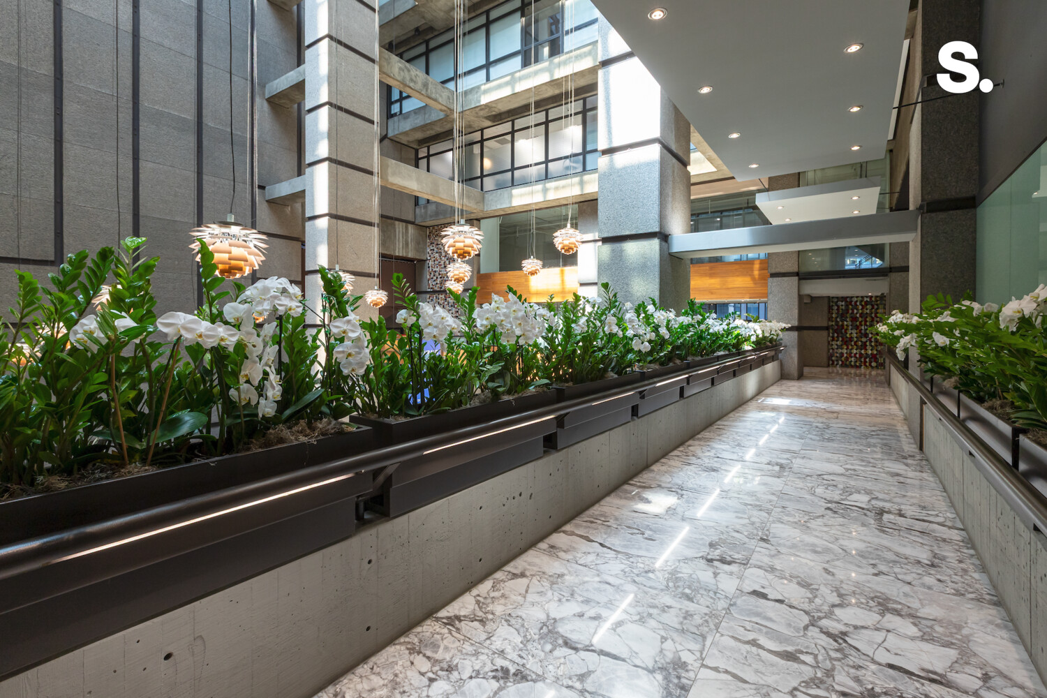 117 E 57TH Street 49D/51D