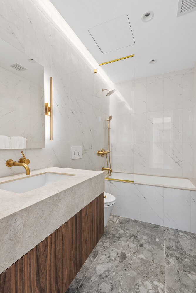 330 GRAND Street 5B
