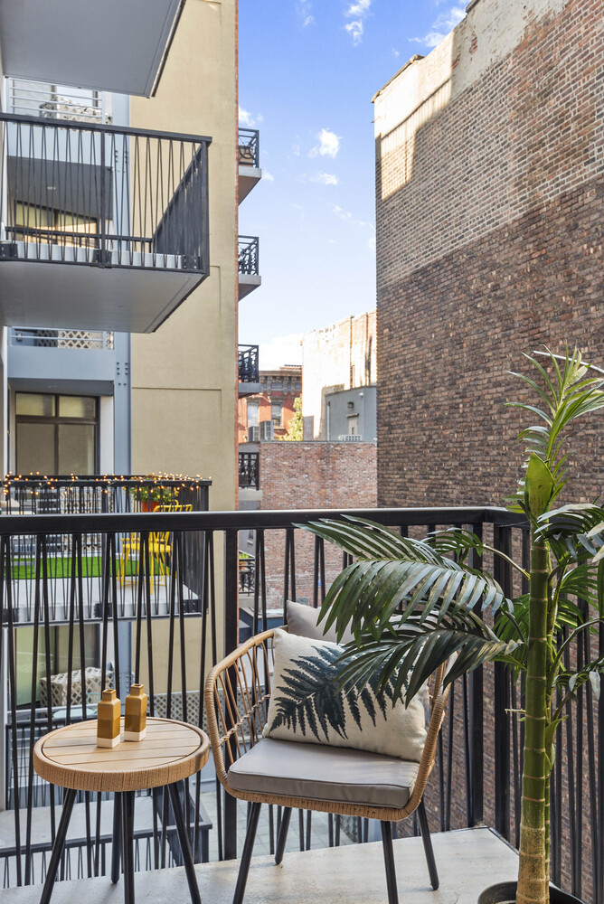330 GRAND Street 5B