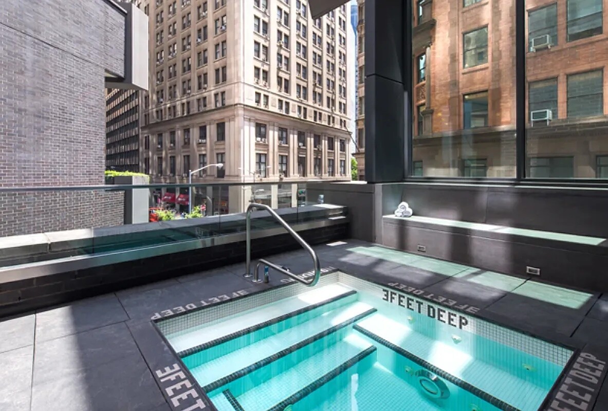 15 WILLIAM Street 7D