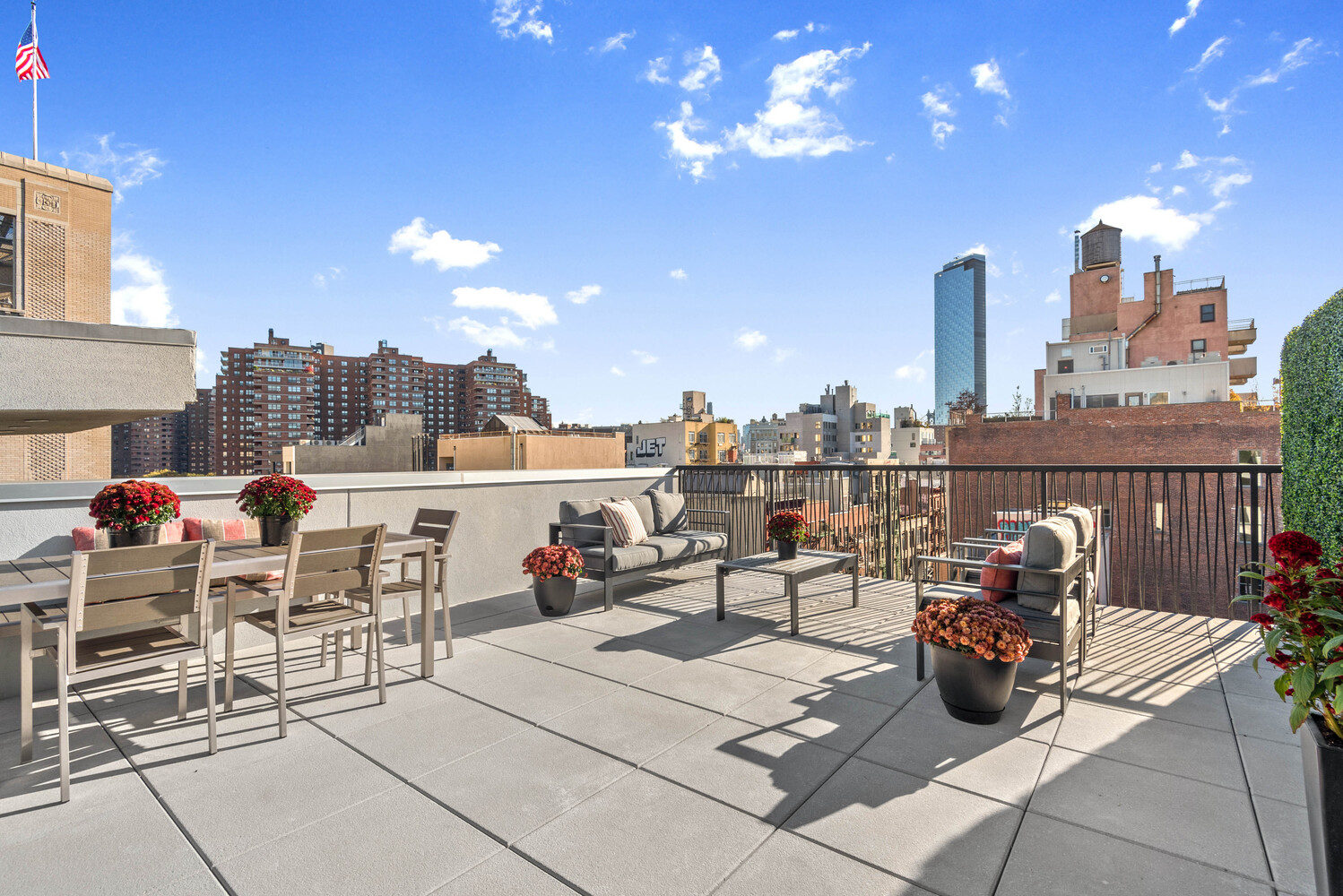 330 GRAND Street 4A