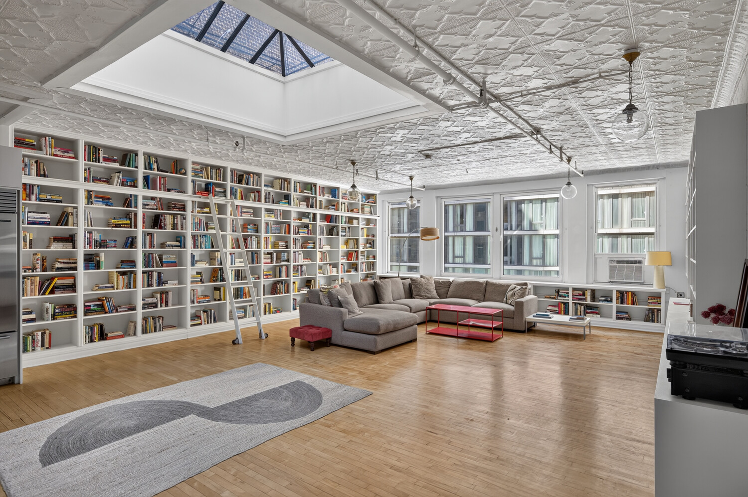 143 W 27TH Street PH