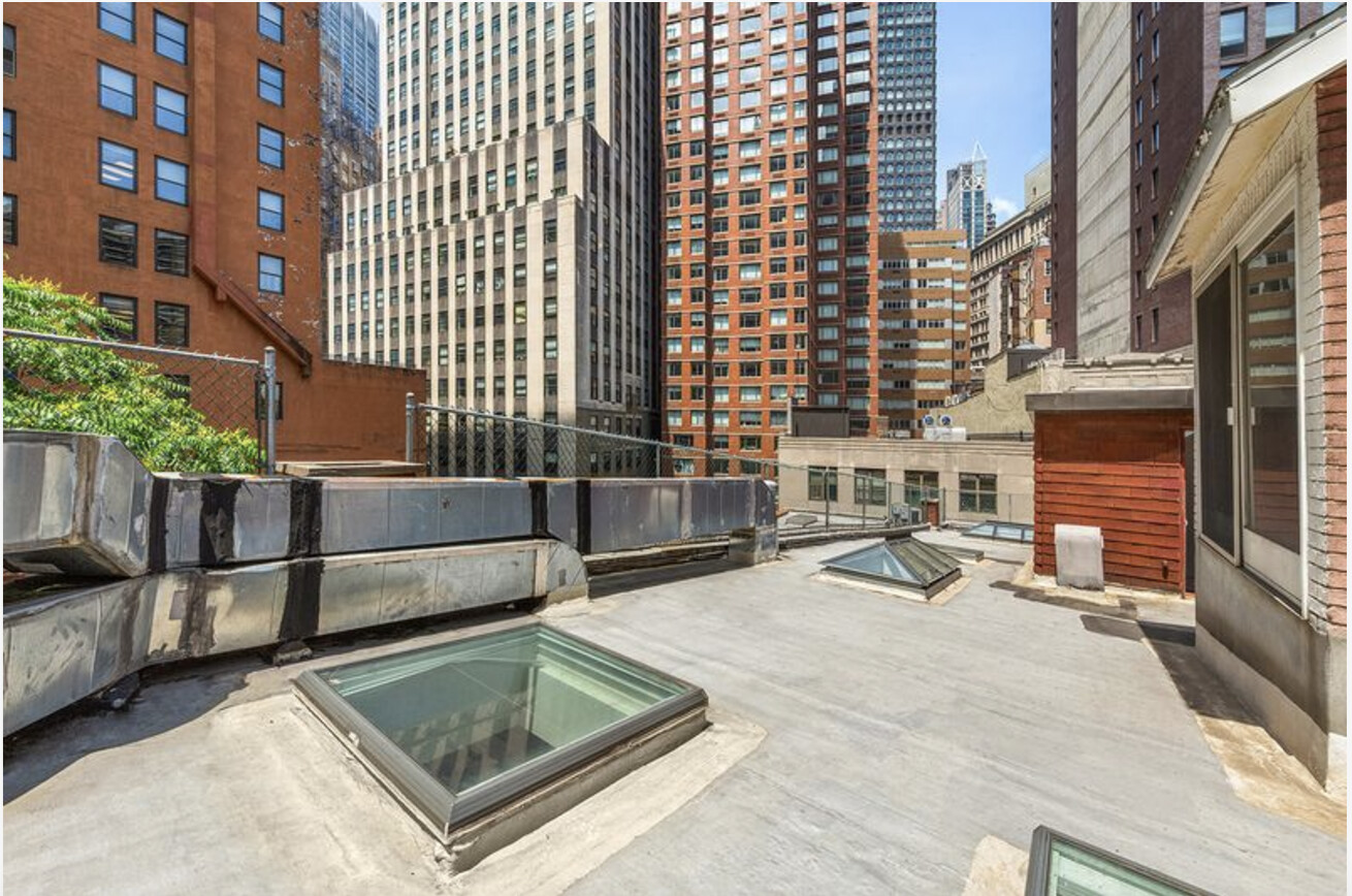 28 CLIFF Street 4