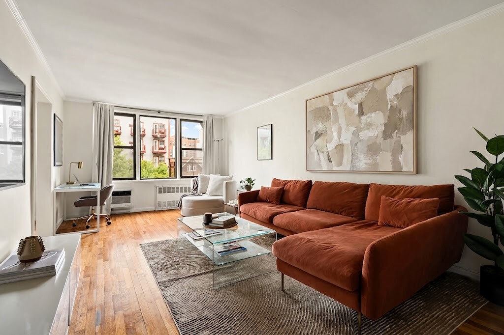 330 LENOX Road 4E