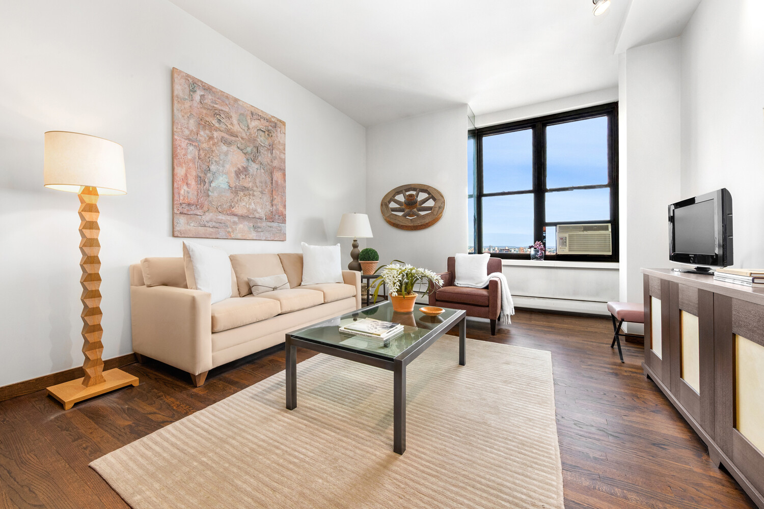 250 MERCER Street B1602