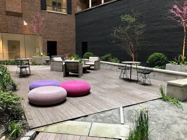 250 MERCER Street B1602