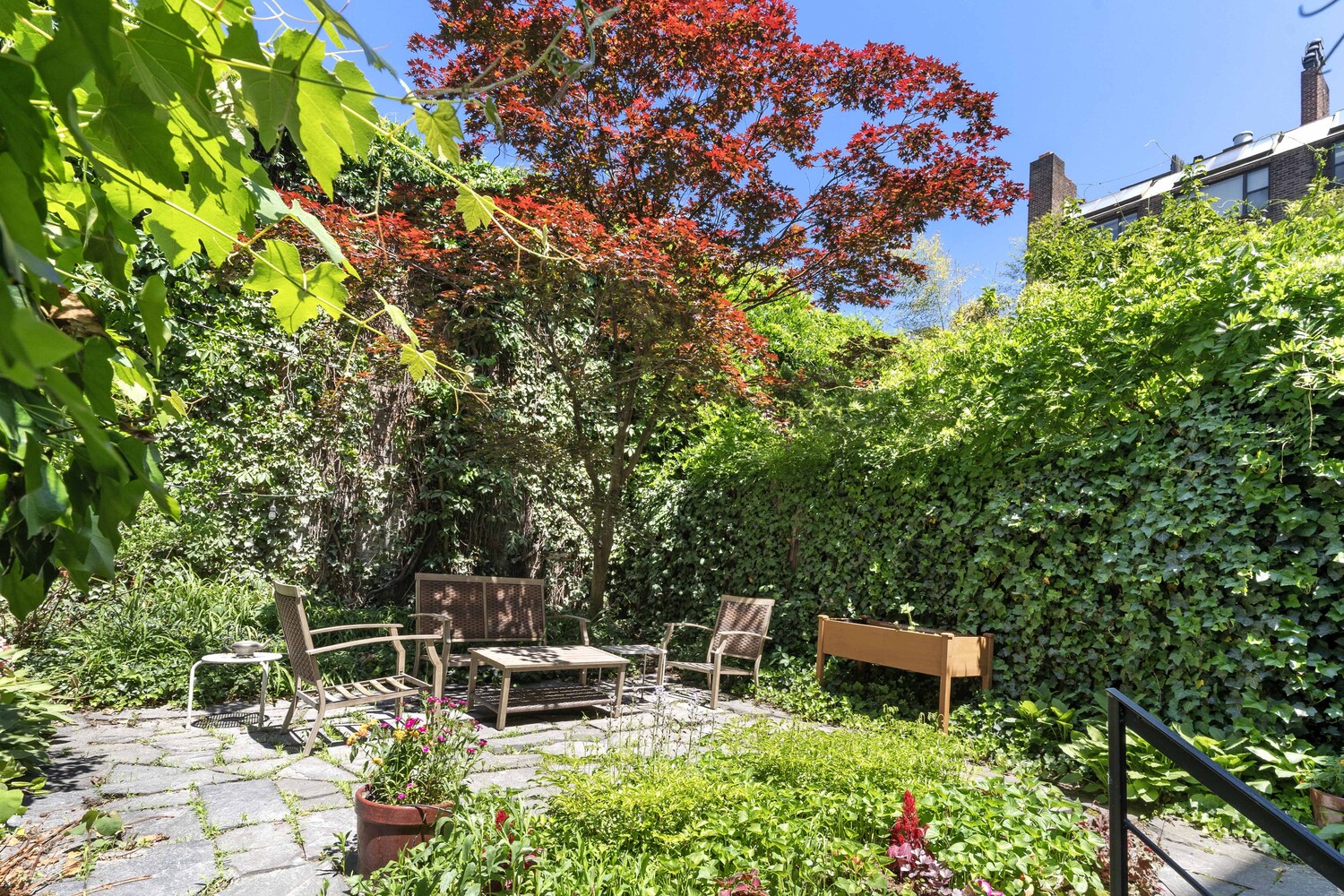 71 HORATIO Street 1