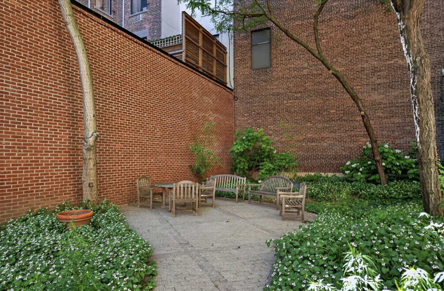520 W 23RD Street 14D