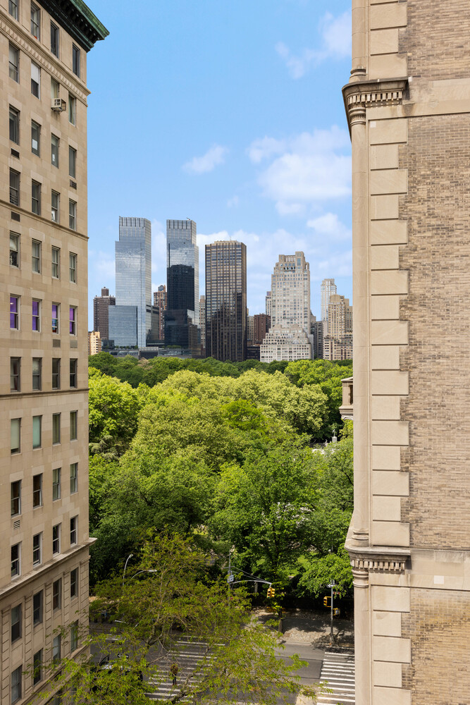 5 E 63RD Street