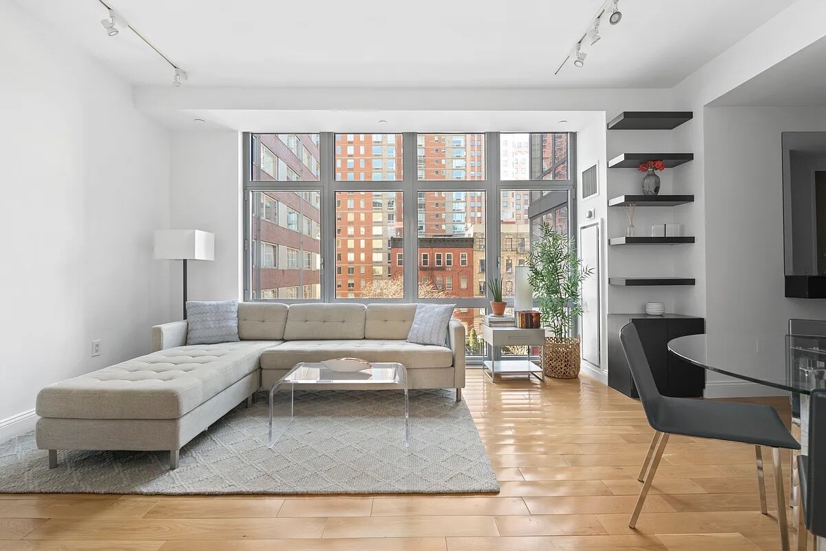 310 W 52ND Street 5A