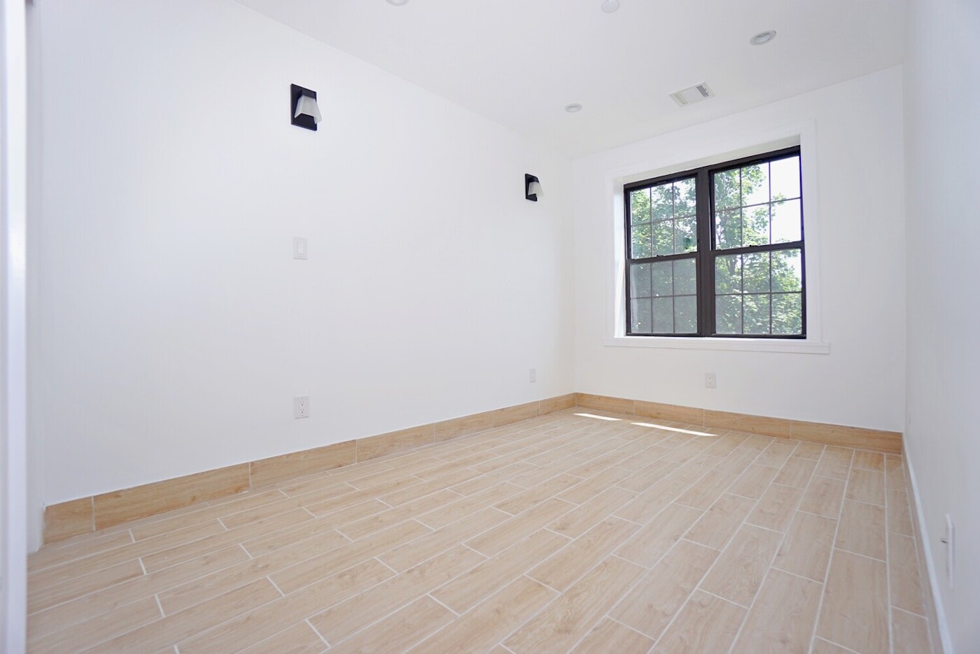 626 GREENE Avenue