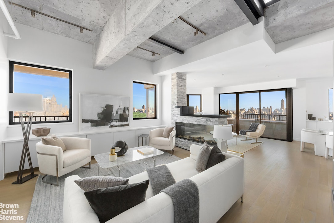 22 West 66th Street PH2526