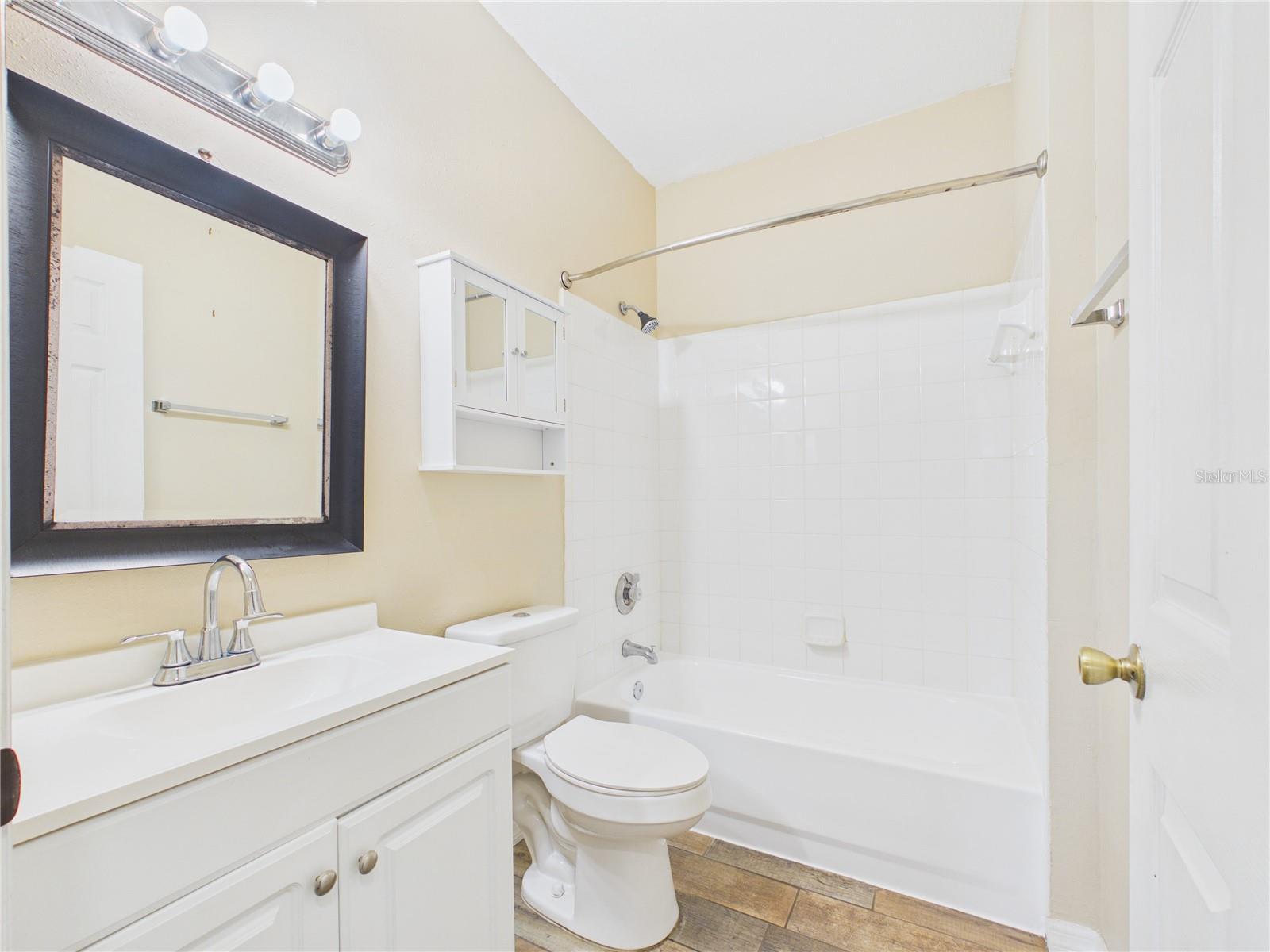 16305 ENCLAVE VILLAGE DR #102