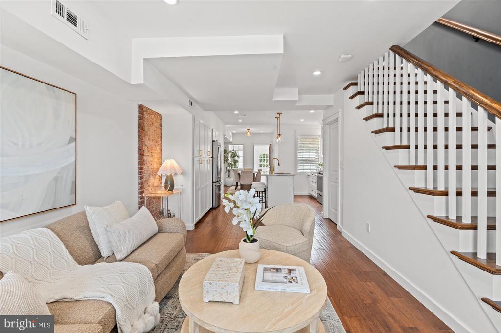 1208 ORONOCO STREET